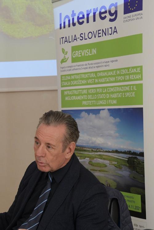 L'assessore alla Difesa dell'ambiente Fabio Scoccimarro durante la presentazione del progetto Grevislin